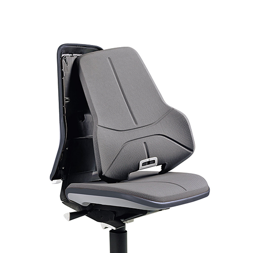 9573-9588-2000 BIMOS NEON 2 CHAIRS WITH CASTORS Высокое лабораторное кресло на колесной базе для лабораторий и производств. Высота регулировки  450-620мм. Материал покрытия: Пенополиуретан. Цвет:черный. Механизм:синхромеханизм 